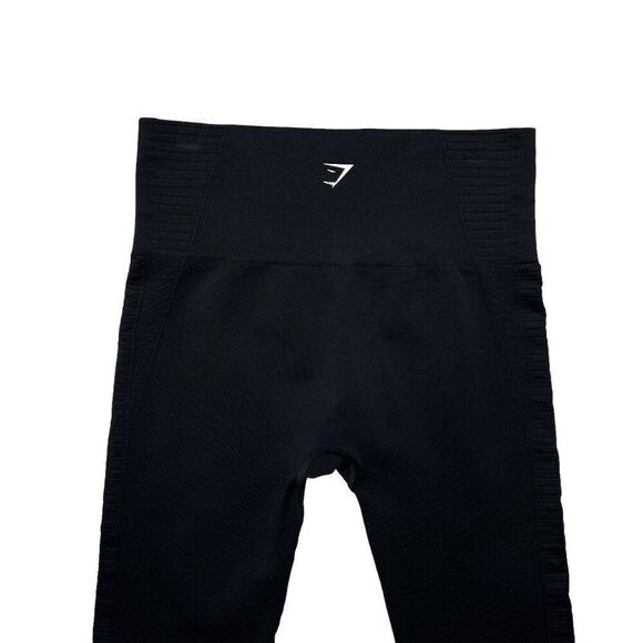 Gymshark Women's Black Capri Leggings - Picture 6 of 7